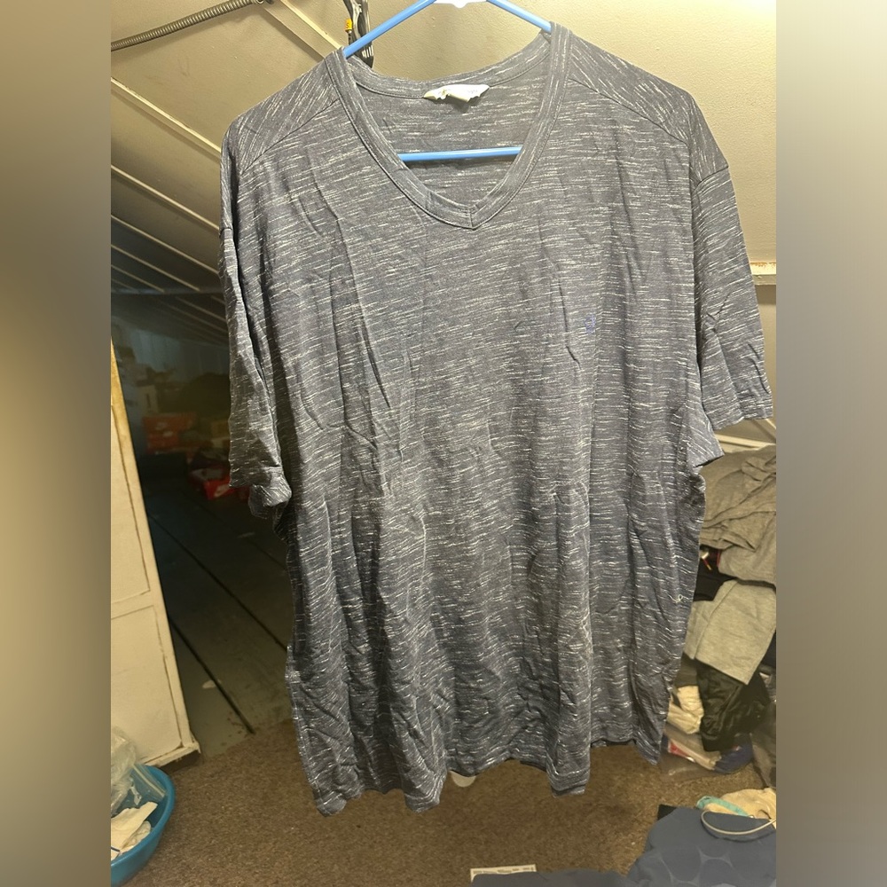 Calvin Klein V Neck Shirt Size XXL